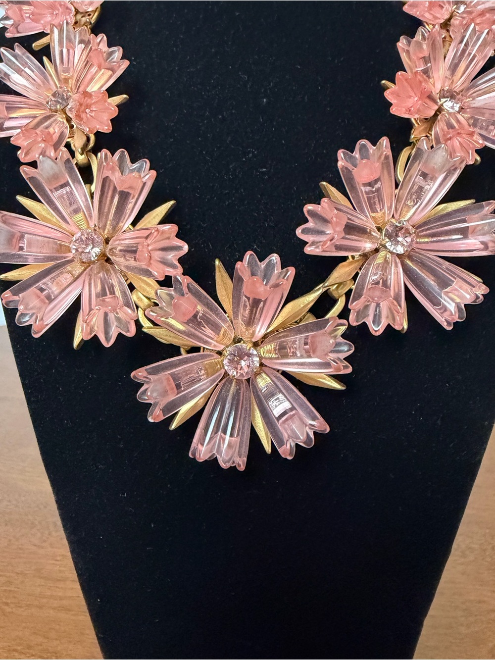 J Crew Dahlia Pink Floral Statement Necklace Vintage - Picture 2 of 7